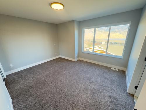 18-130 Colebrook Rd Road, Kamloops, BC - Indoor Photo Showing Other Room