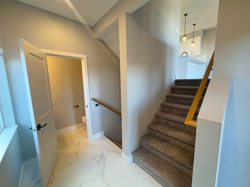 18-130 Colebrook Rd Road, Kamloops, BC - Indoor Photo Showing Other Room