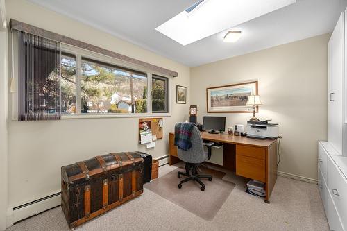 2398 Reid Avenue, Merritt, BC - Indoor Photo Showing Office