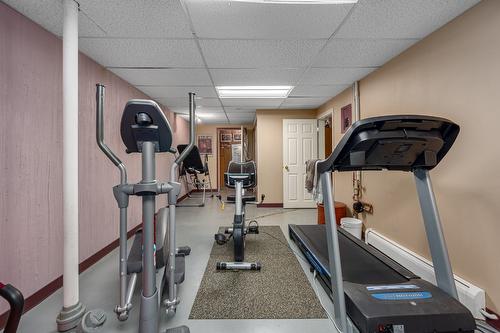 2398 Reid Avenue, Merritt, BC - Indoor Photo Showing Gym Room