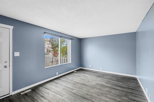 25-2564 Sandpiper Drive, Kamloops, BC - Indoor Photo Showing Other Room