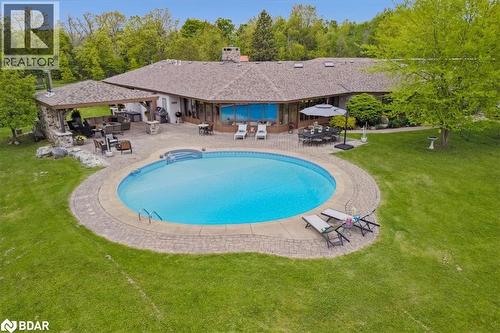 10632 Fifth Line, Milton, ON - Outdoor With In Ground Pool