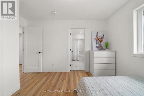 18 Raycroft Drive, Belleville (Thurlow Ward), ON - Indoor Photo Showing Bedroom
