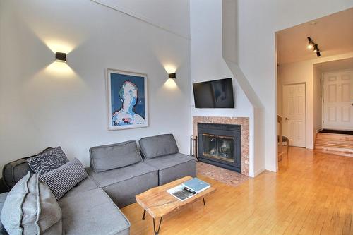 Living room - 20-385 Rue Du Moulin, Magog, QC - Indoor Photo Showing Living Room With Fireplace