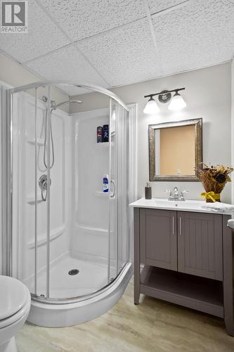 10 Sheppard Place, Paradise, NL - Indoor Photo Showing Bathroom