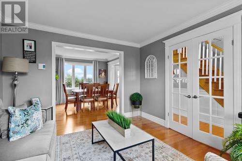 10 Sheppard Place, Paradise, NL - Indoor Photo Showing Living Room