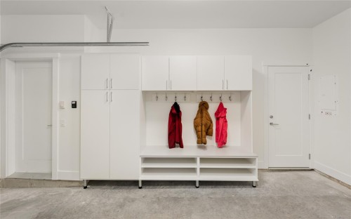 15-2536 Shelbourne St, Victoria, BC 