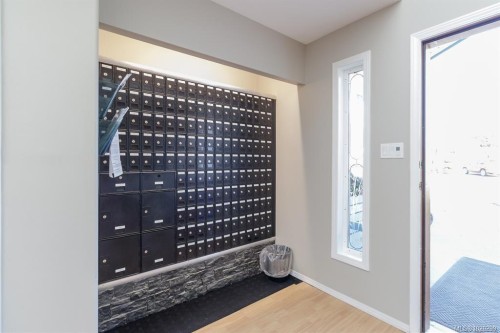 2131 Henderson Lake Way, Nanaimo, BC 