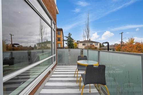 4-2830 Irma St, Victoria, BC 