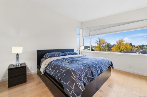 4-2830 Irma St, Victoria, BC 