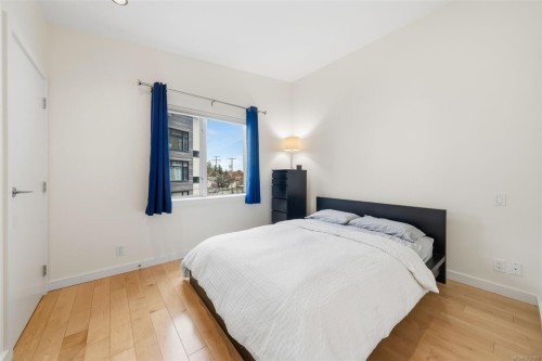 4-2830 Irma St, Victoria, BC 