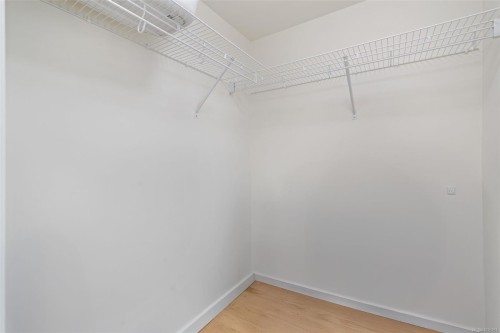 4-2830 Irma St, Victoria, BC 