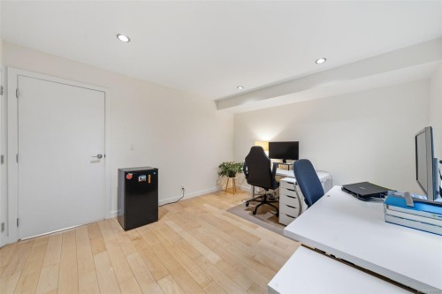 4-2830 Irma St, Victoria, BC 