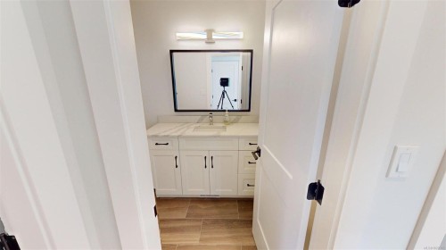 103-1217 Manzanita Pl, Nanaimo, BC 