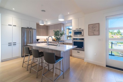 14-4253 Dieppe Rd, Saanich, BC 