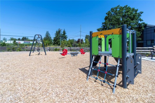 32-4253 Dieppe Rd, Saanich, BC 