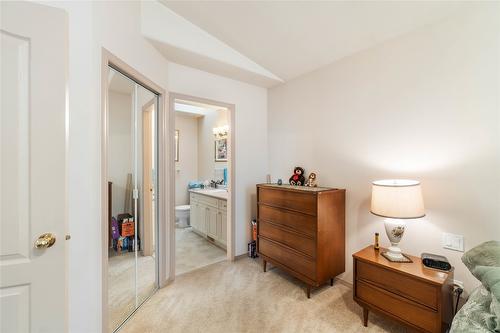 6-1575 Springhill Drive, Kamloops, BC - Indoor Photo Showing Bedroom