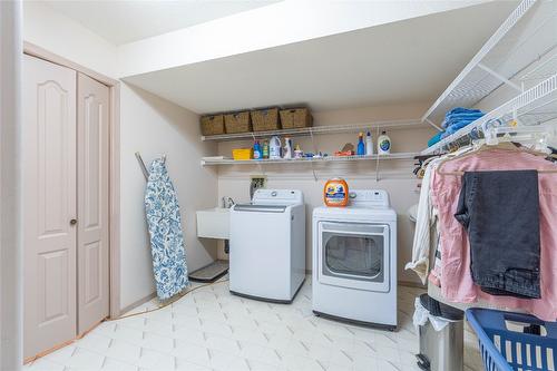 6-1575 Springhill Drive, Kamloops, BC - Indoor Photo Showing Laundry Room