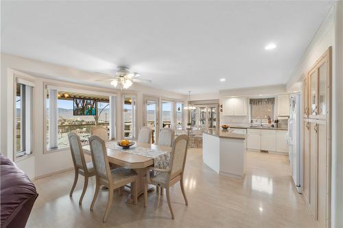 6-1575 Springhill Drive, Kamloops, BC - Indoor Photo Showing Dining Room