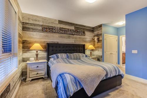 11-1960 Klo Road, Kelowna, BC - Indoor Photo Showing Bedroom
