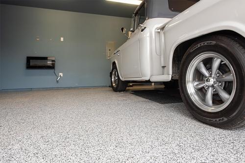 11-1960 Klo Road, Kelowna, BC - Indoor