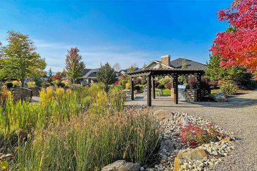 11-1960 Klo Road, Kelowna, BC - Outdoor