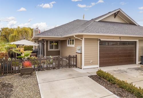 11-1960 Klo Road, Kelowna, BC - Outdoor