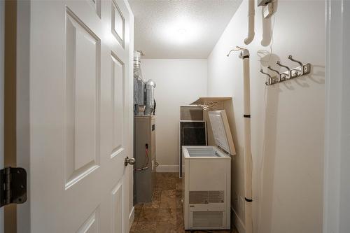 14-2180 Fletcher Street, Armstrong, BC - Indoor Photo Showing Other Room