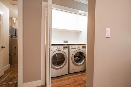 14-2180 Fletcher Street, Armstrong, BC - Indoor Photo Showing Laundry Room