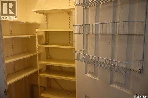 602 Centre Street, Assiniboia, SK - Indoor With Storage
