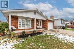 87 Woodycrest AVENUE  Kingsville, ON N9Y 3P7