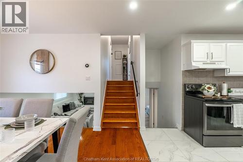 87 Woodycrest Avenue, Kingsville, ON - Indoor Photo Showing Kitchen