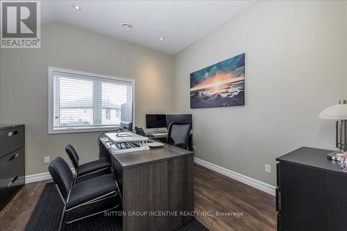 387 Mapleview Dr W - 381-387 Mapleview Drive W, Barrie, ON 