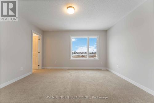 364 Les Emmerson Drive, Ottawa, ON - Indoor Photo Showing Other Room