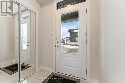 364 Les Emmerson Drive, Ottawa, ON - Indoor Photo Showing Other Room