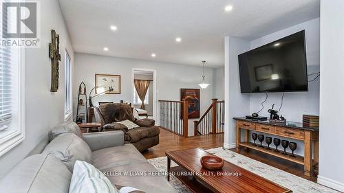 847 Garibaldi Avenue, London North, ON - Indoor Photo Showing Living Room