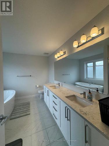 841 Cappamore Drive, Ottawa, ON - Indoor Photo Showing Bathroom