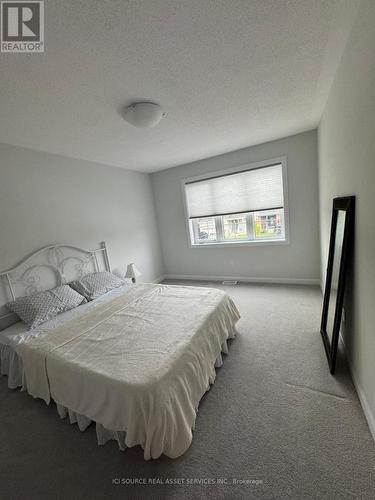 841 Cappamore Drive, Ottawa, ON - Indoor Photo Showing Bedroom