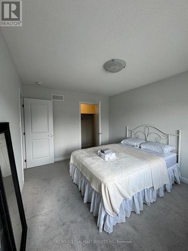 841 Cappamore Drive, Ottawa, ON - Indoor Photo Showing Bedroom