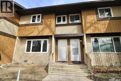 86 Mackenzie MEWS  Regina, SK S4N 5N2