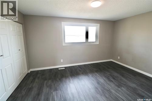 86 Mackenzie Mews, Regina, SK - Indoor Photo Showing Other Room