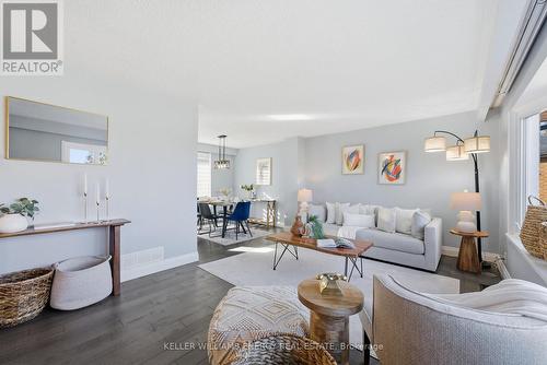 961 Curtis Crescent, Cobourg, ON - Indoor Photo Showing Living Room