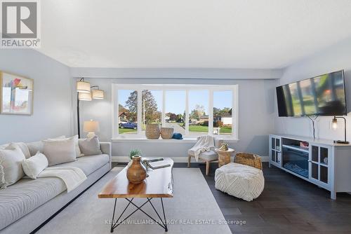 961 Curtis Crescent, Cobourg, ON - Indoor Photo Showing Living Room