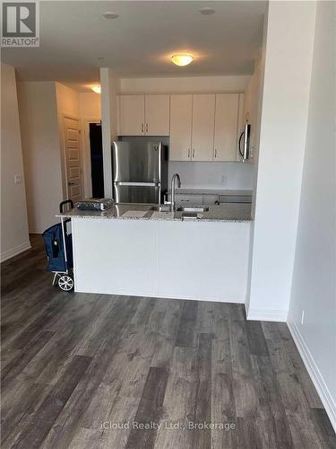 320 - 102 GROVEWOOD COMMON DRIVE  Oakville, ON L6H 0X2