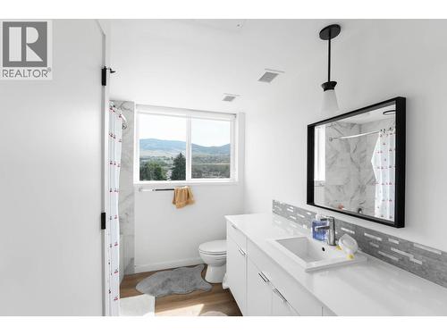 Bathroom - 615 Rutland Road Unit# 510, Kelowna, BC - Indoor Photo Showing Bathroom