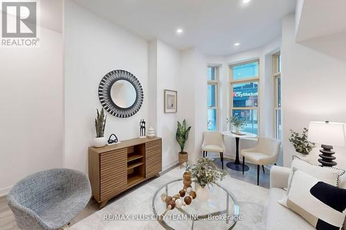 118 Peter Street, Toronto, ON - Indoor