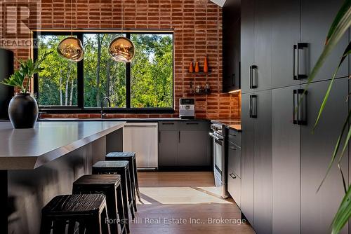 854 Sixth Street, Clearview, ON - 