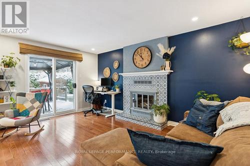 1798 Woodhaven Heights, Ottawa, ON - Indoor Photo Showing Living Room With Fireplace