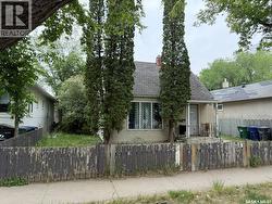 224 N AVENUE S  Saskatoon, SK S7M 2M9