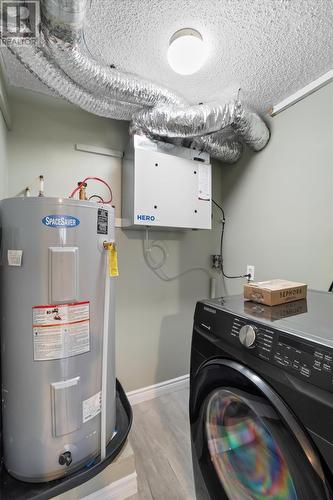 32 Schreyer Crescent, Mount Pearl, NL - Indoor Photo Showing Laundry Room